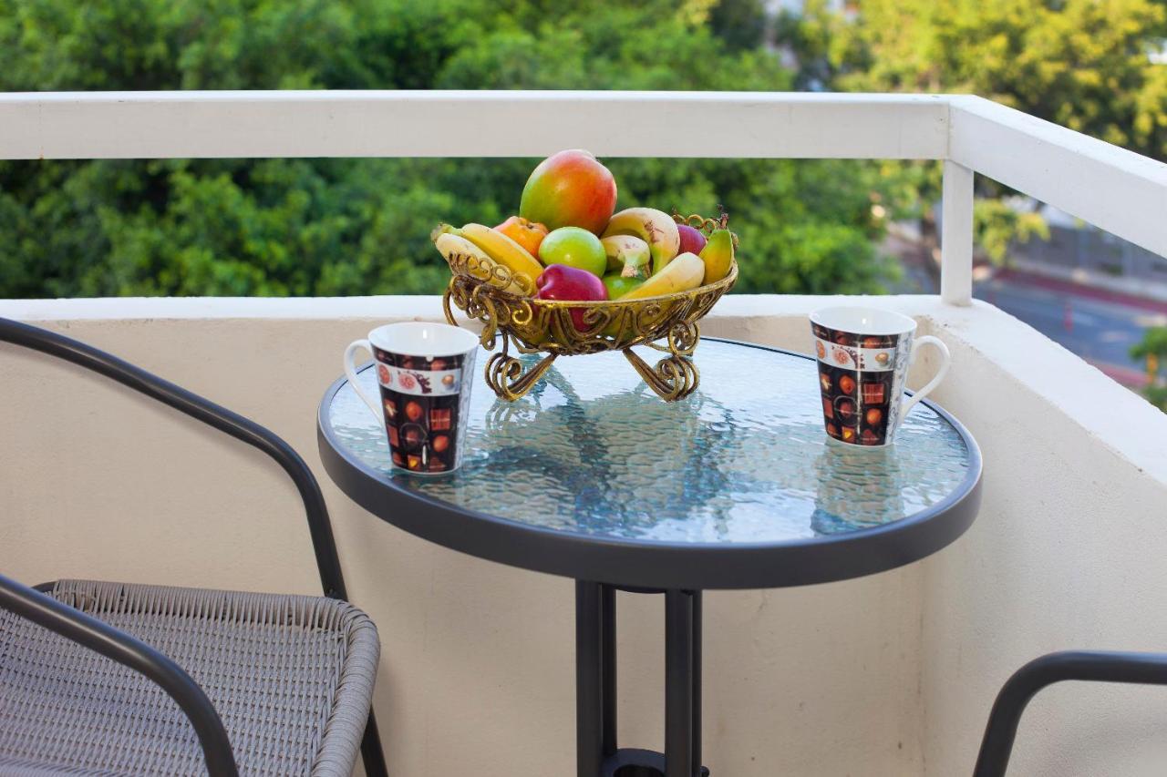 לימסול Poseidon Boutique Apartment 2 מראה חיצוני תמונה